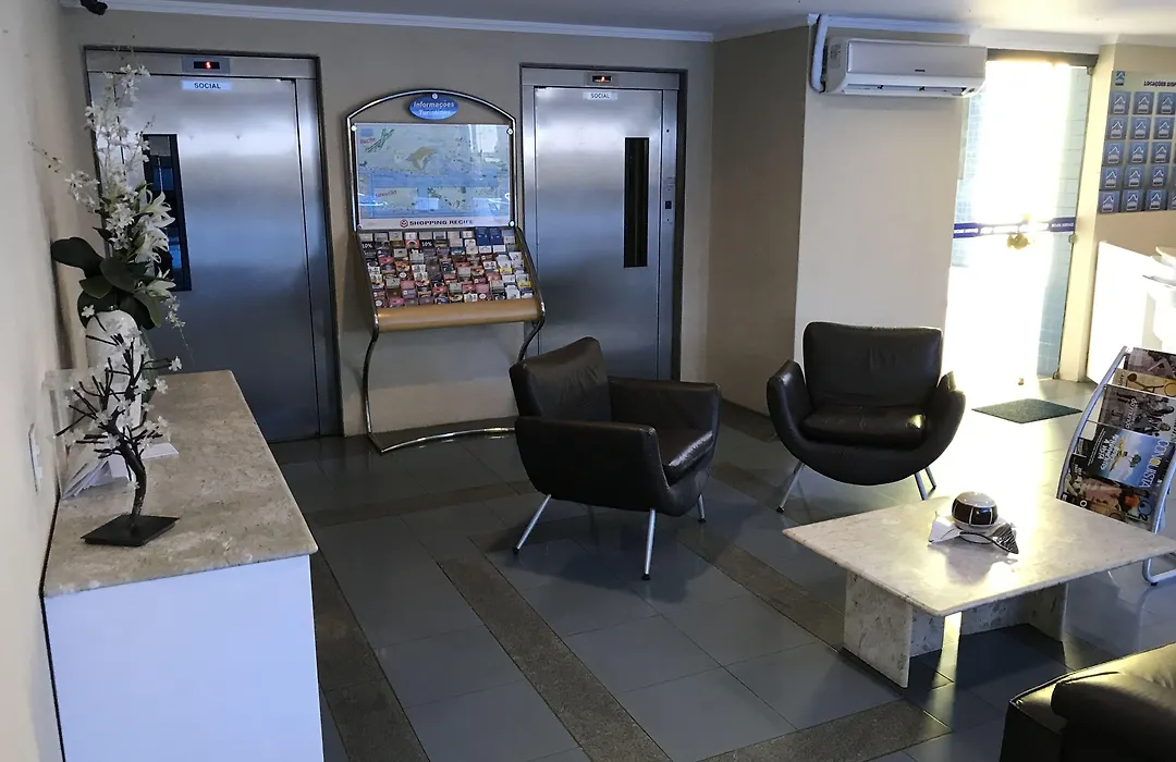 Studio Everest Flats-1