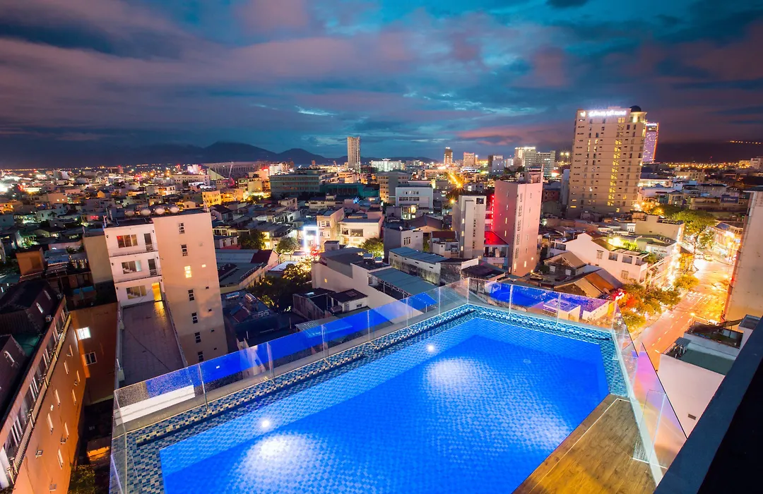 Central Hotel & Spa Danang-1