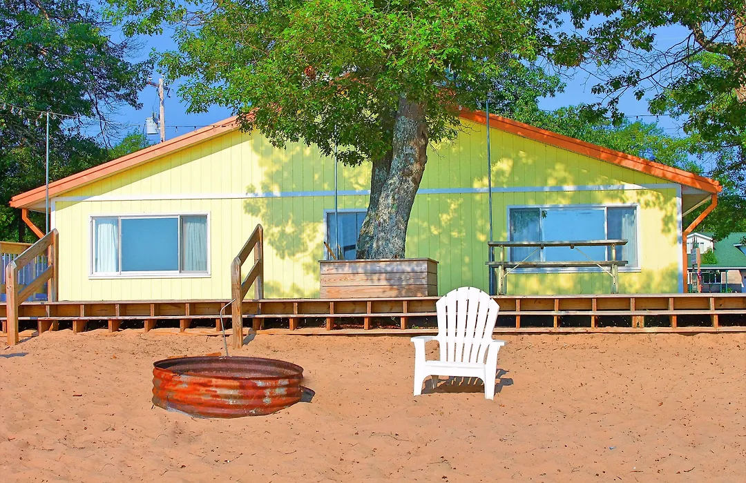 Gold Coast Family Cottages-1