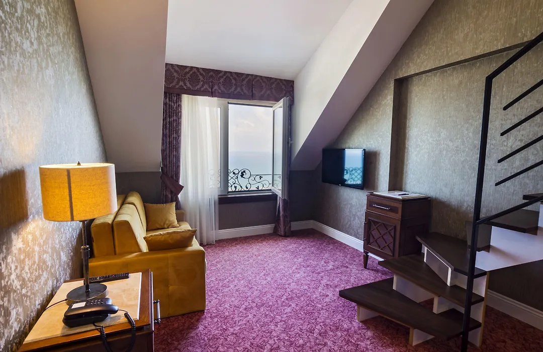 Mell Hotel-1