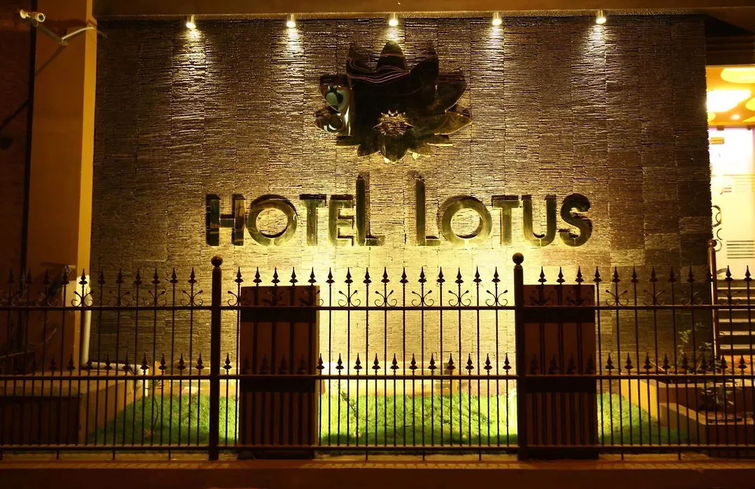 Hotel Lotus-1