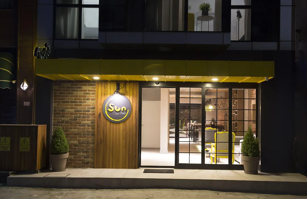 Sun Suit Hotel-1