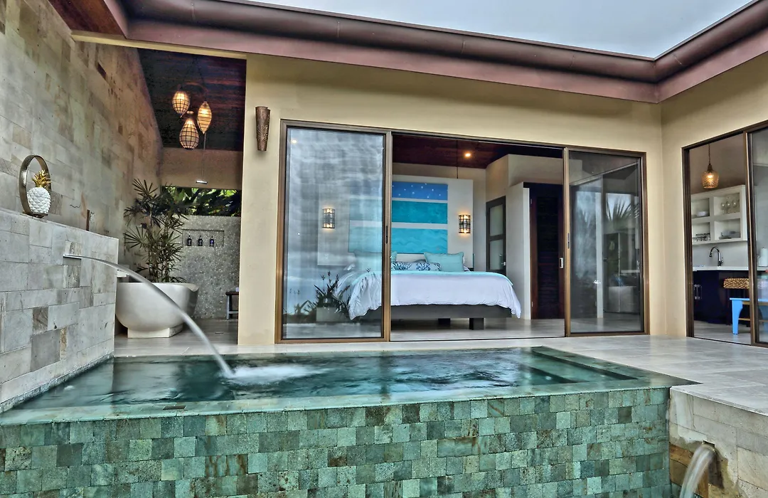 Golden Pineapple Villas-Adults Only-1