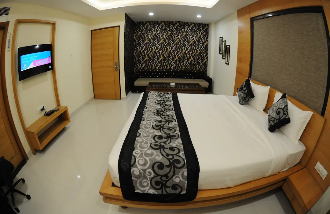 Hotel Grand Rajputana-1