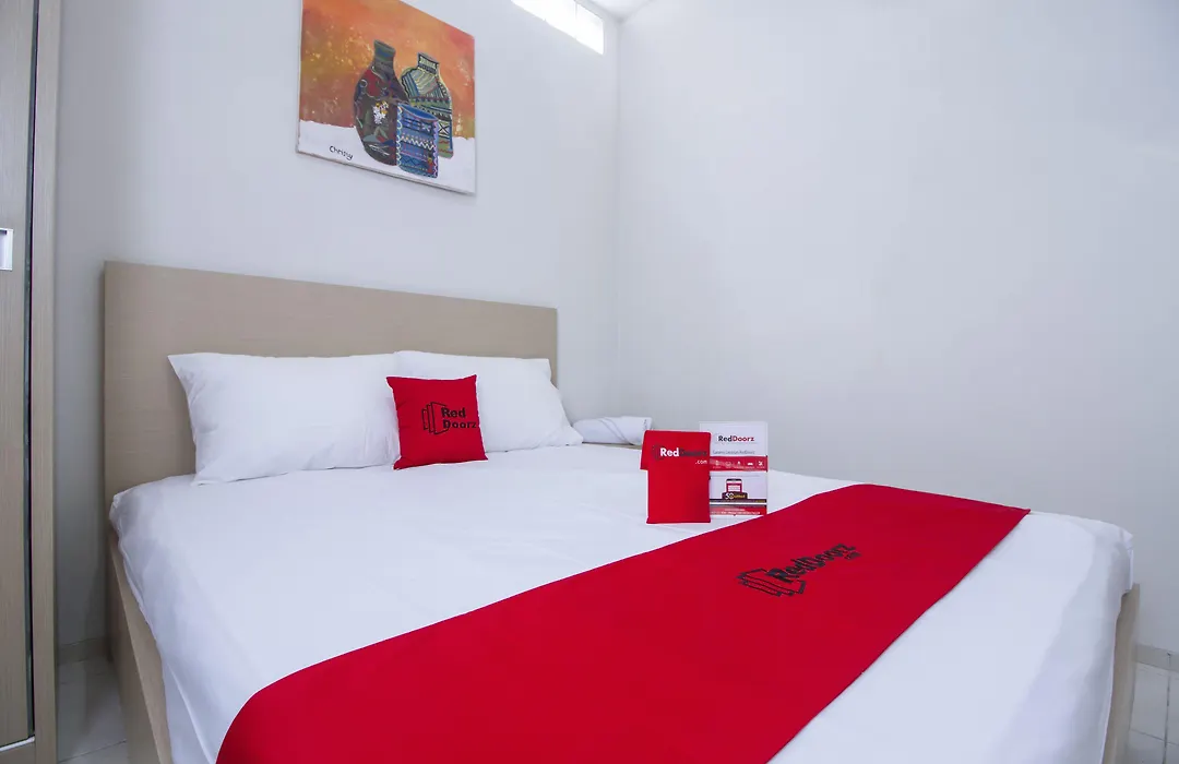 Urooms Tanah Abang-1