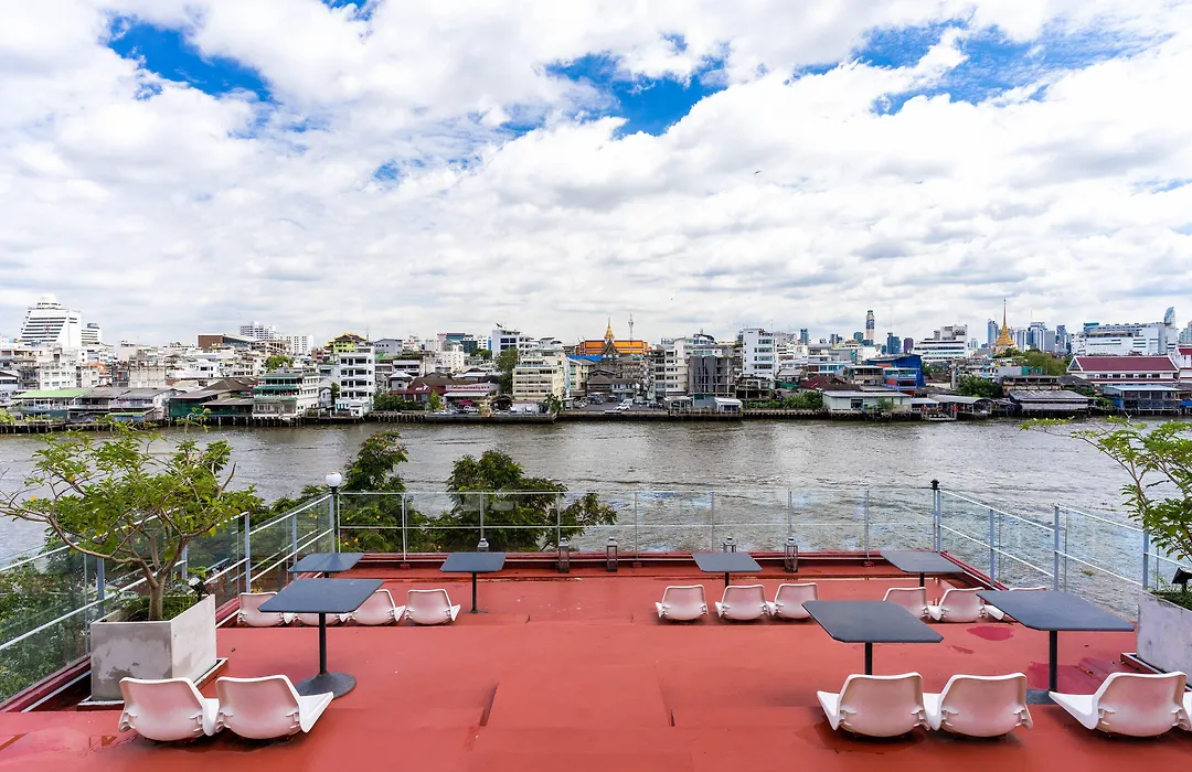 Amdaeng Bangkok Riverside Hotel-1
