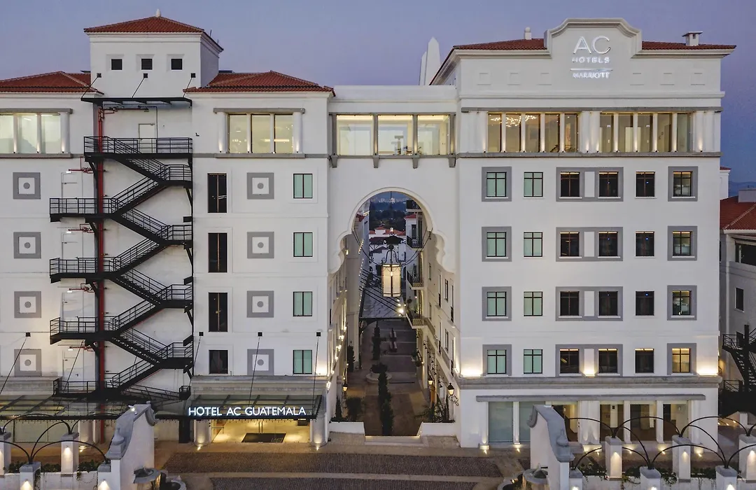 Ac Hotel By Marriott Guatemala City-1