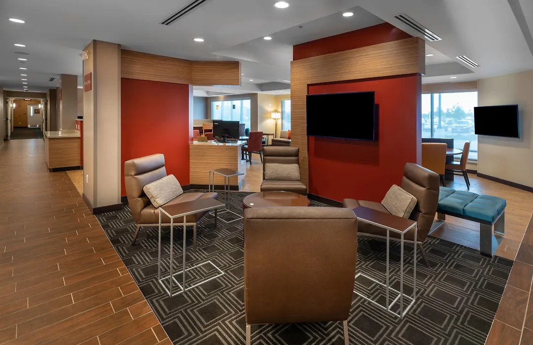 Towneplace Suites By Marriott Milwaukee Oak Creek-1
