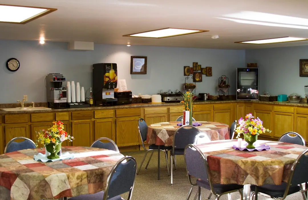 Cottonwood Inn & Suites-1