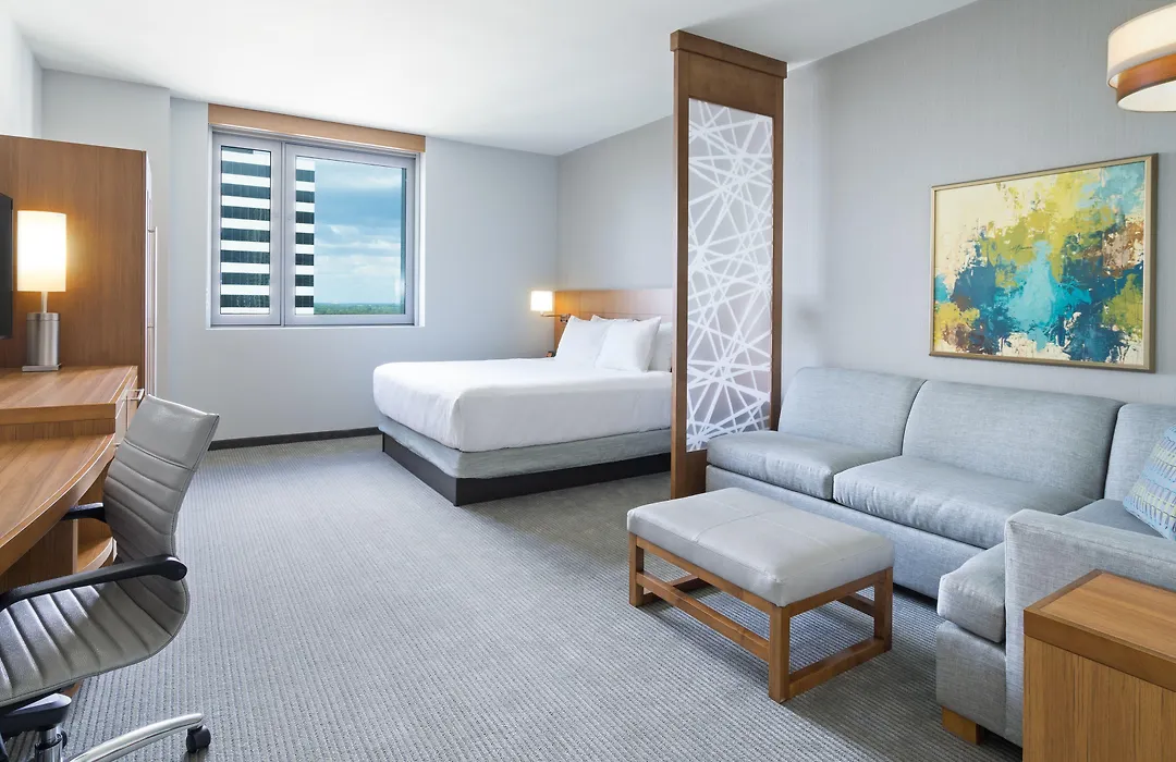 Hyatt Place St. Petersburg/Downtown-1