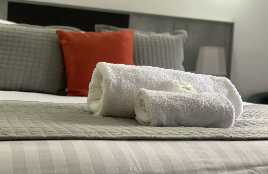 Bowes Incline Hotel-1