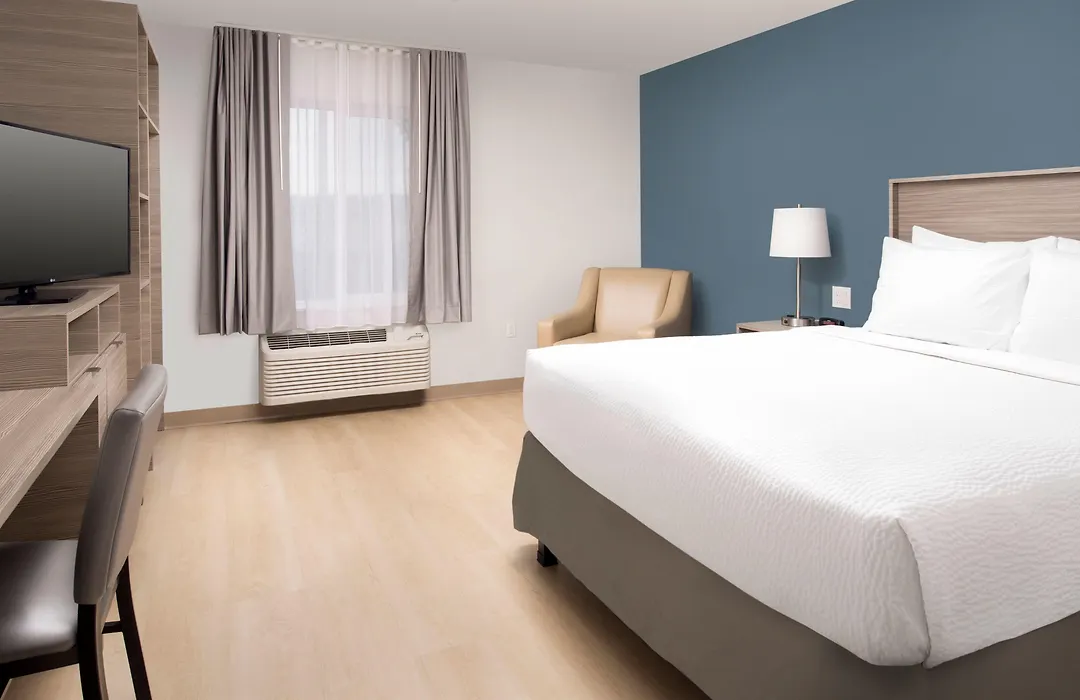 Woodspring Suites Seattle Redmond-1