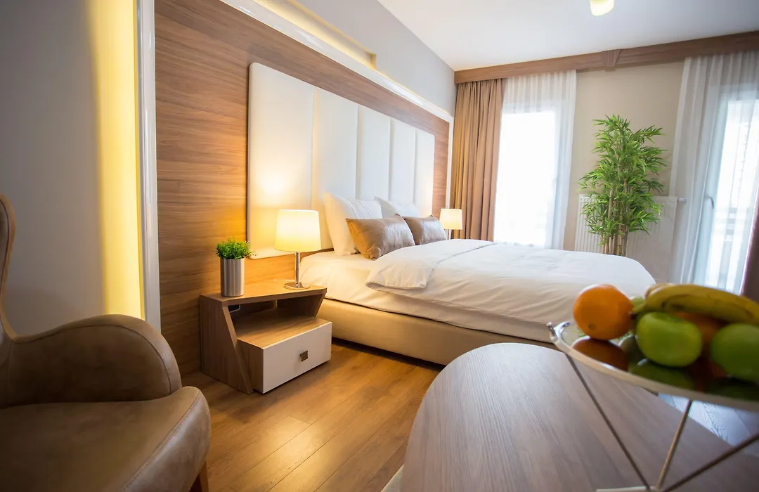 Aroyal Suites Hotel-1