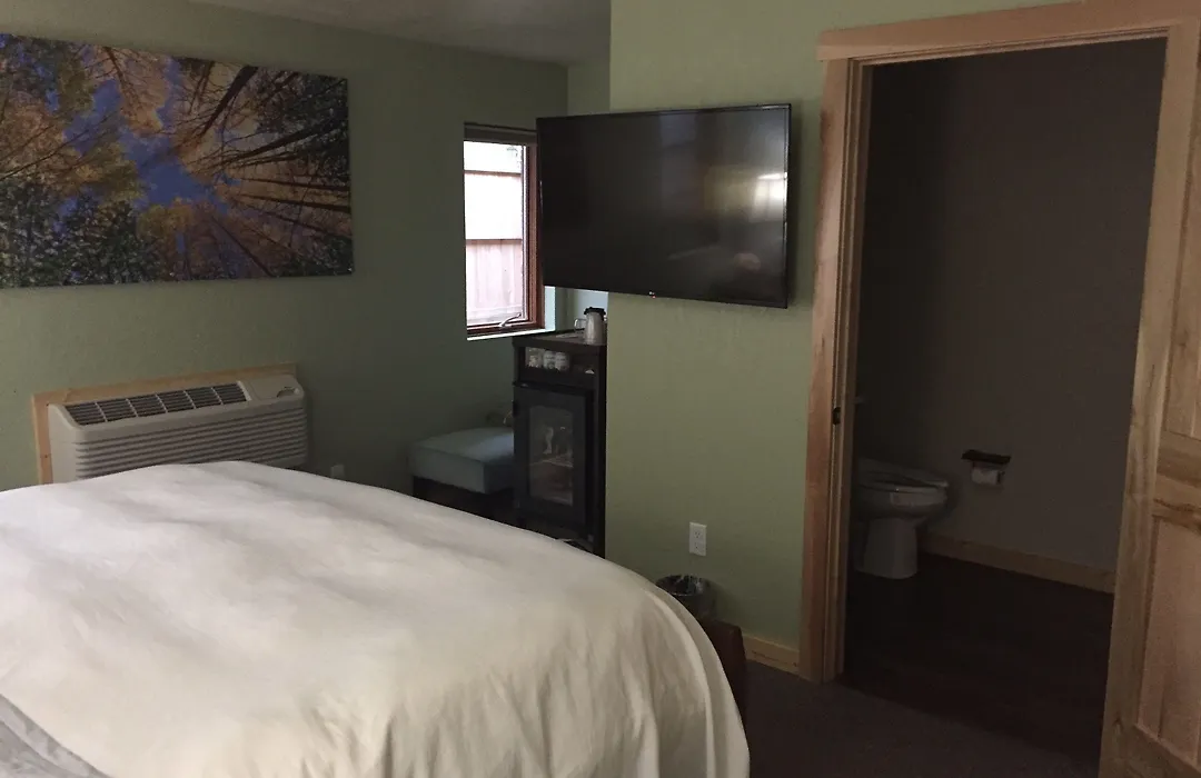Roam Inn-1