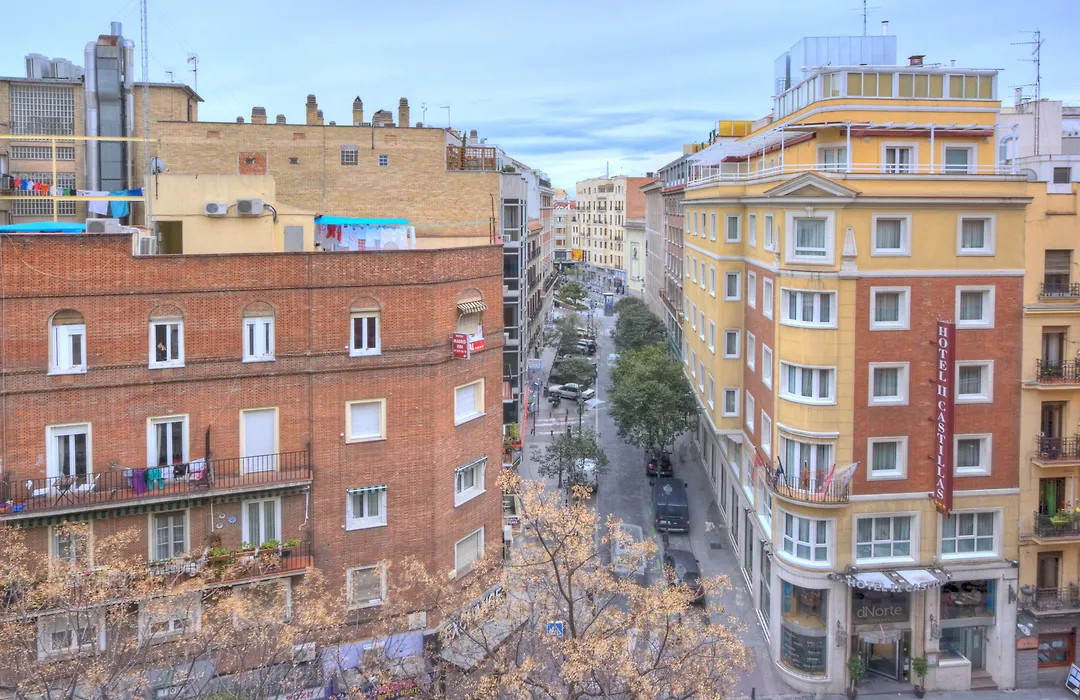 Madvibes Hostel Gran Via-1