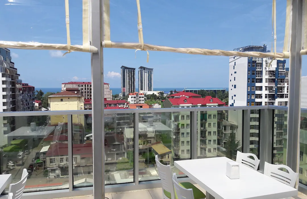 Hotel Green Glass-1
