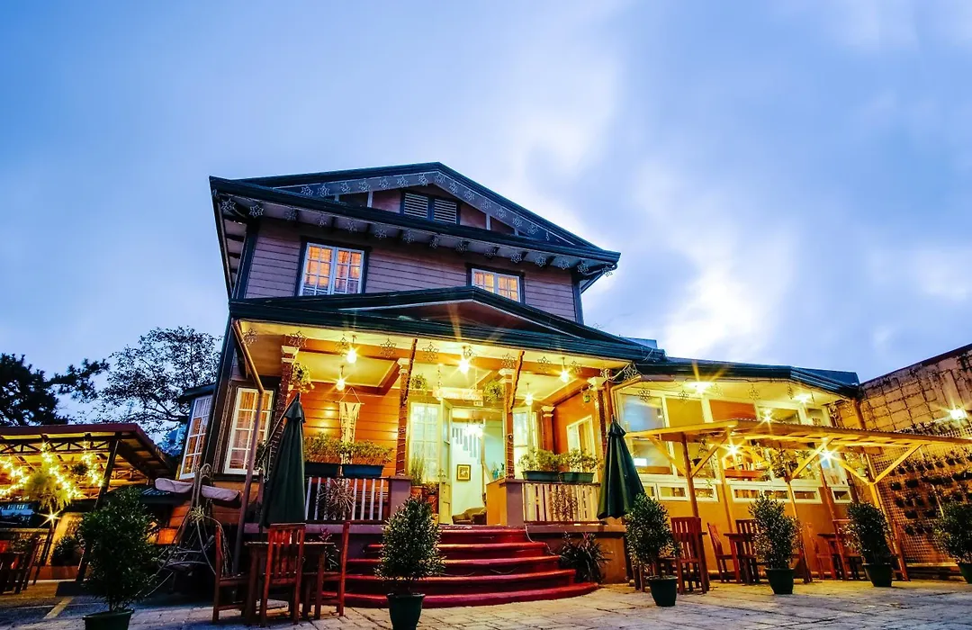 Elmar Cabin-1