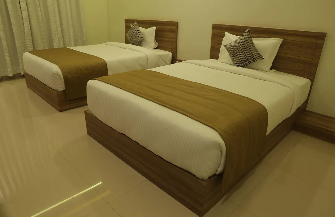 Hotel Roma Kristo Dwarka-1