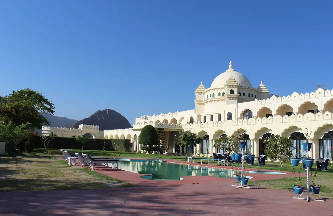 Gulaab Niwaas Palace-1