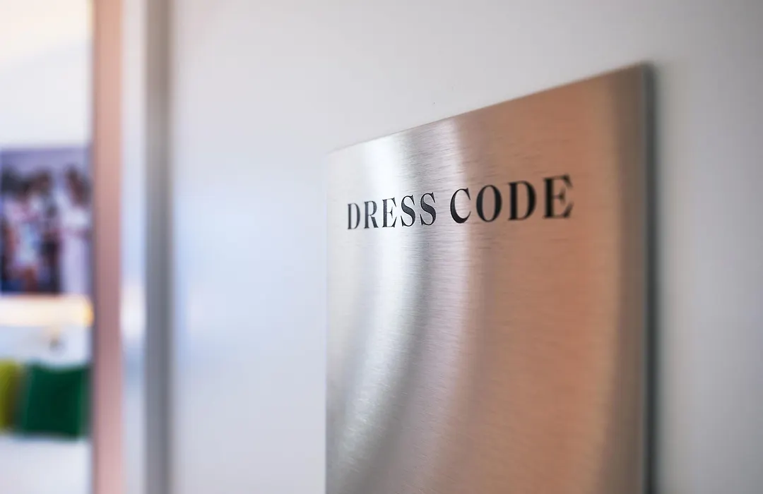 Hotel Dress Code-1