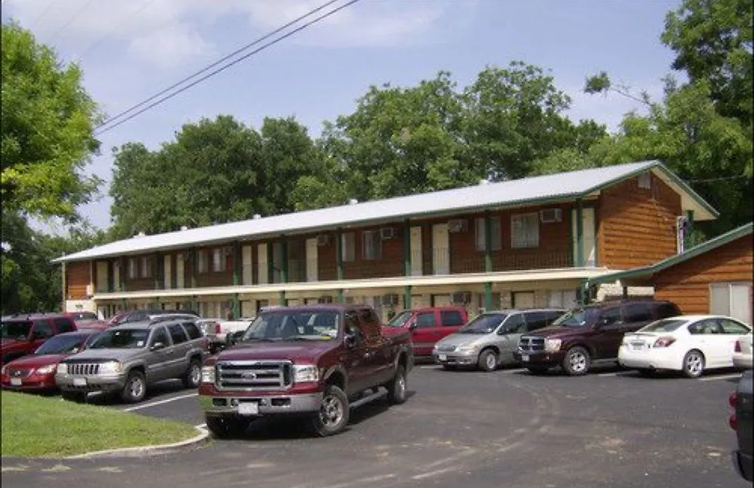 Horseshoe Riverside Lodge-1