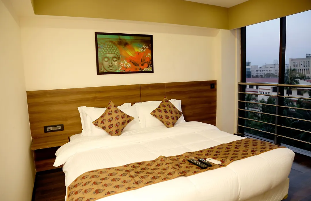 Hotel Mumbai House Andheri East, Mumbai-1