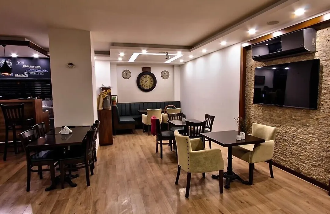 Upart Home-1