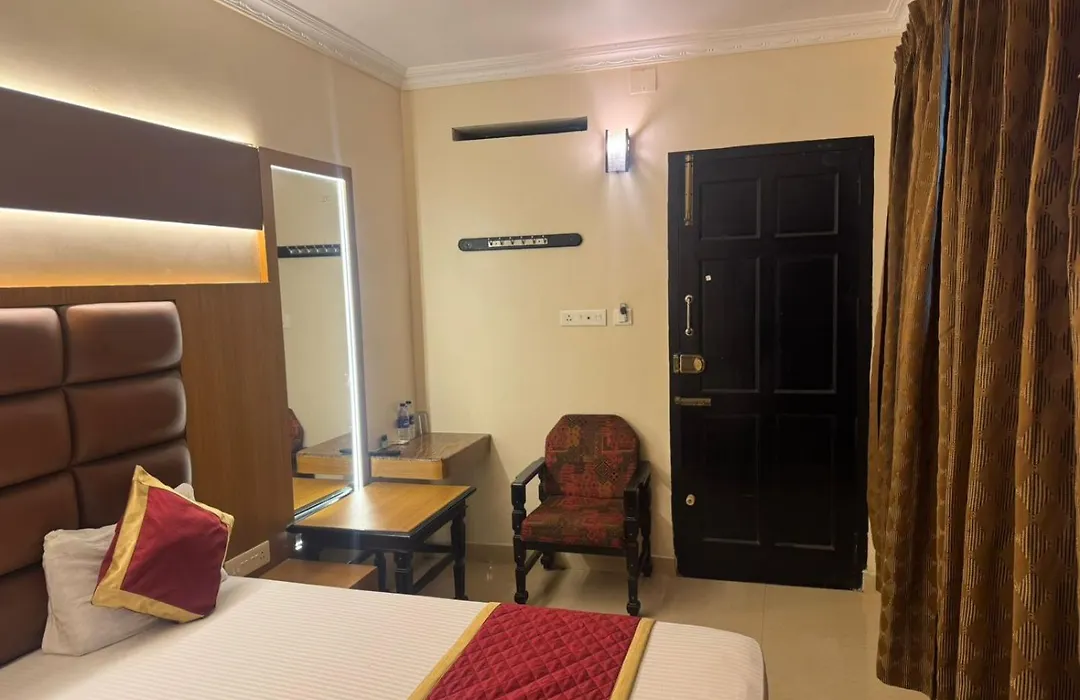 Hotel Srimaniya-1