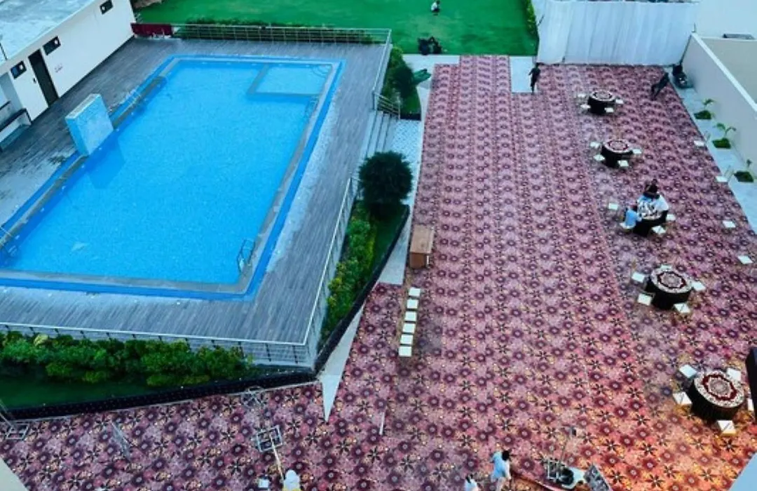 Divine Hotel And Resorts-1