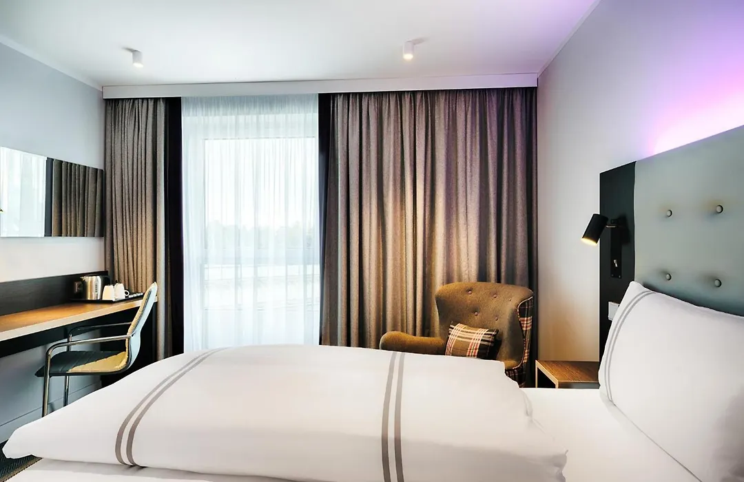 Premier Inn Luebeck City Centre-1