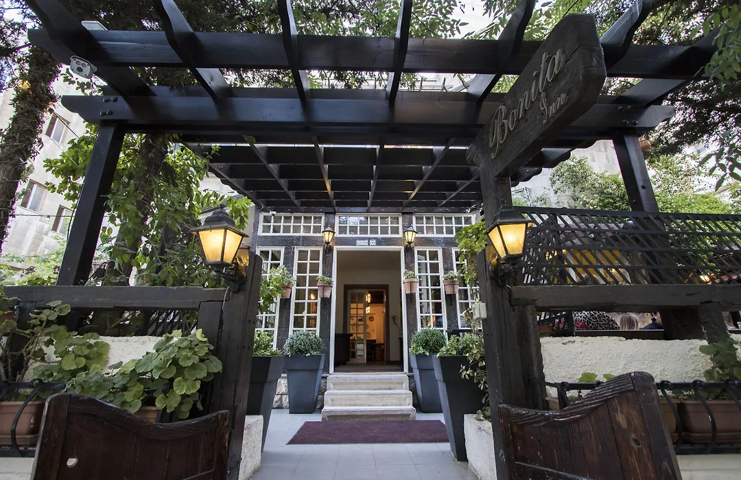 Bonita Inn-1