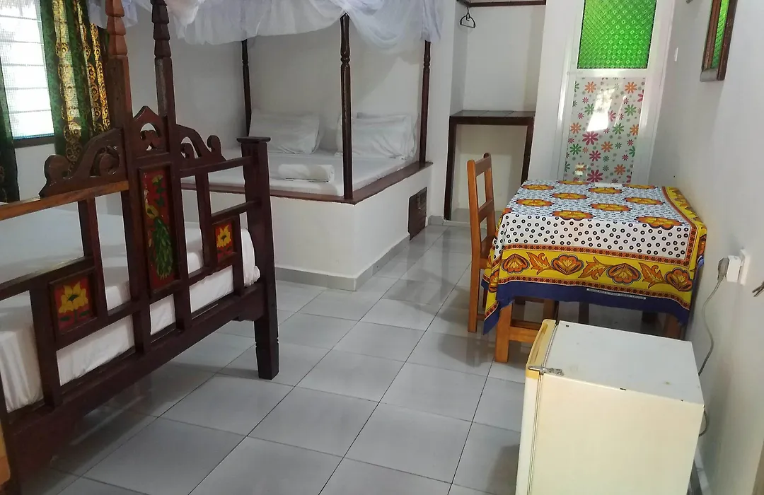 Baraka Aquarium Bungalows-1