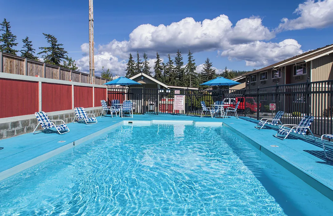 Coachman Inn-1
