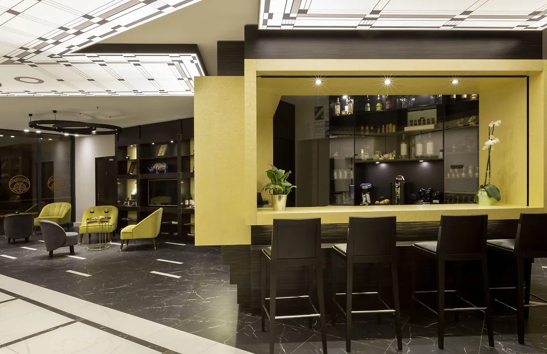 Best Western Journel Nice Saint-Laurent-du-Var-1