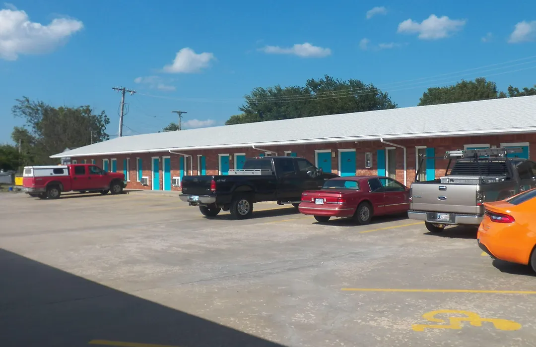 Sleepy Traveler Motel-1