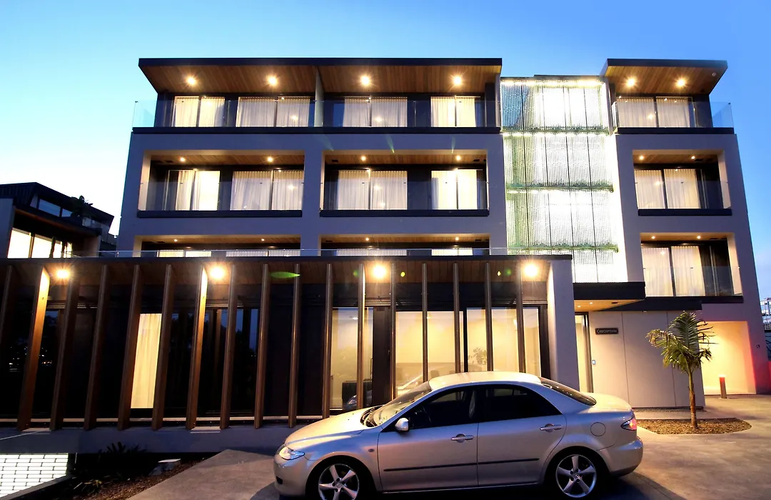Fernz Motel & Apartments Birkenhead-1