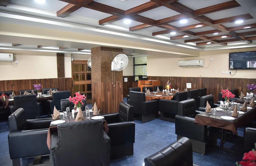 Hotel Rajhans International-1