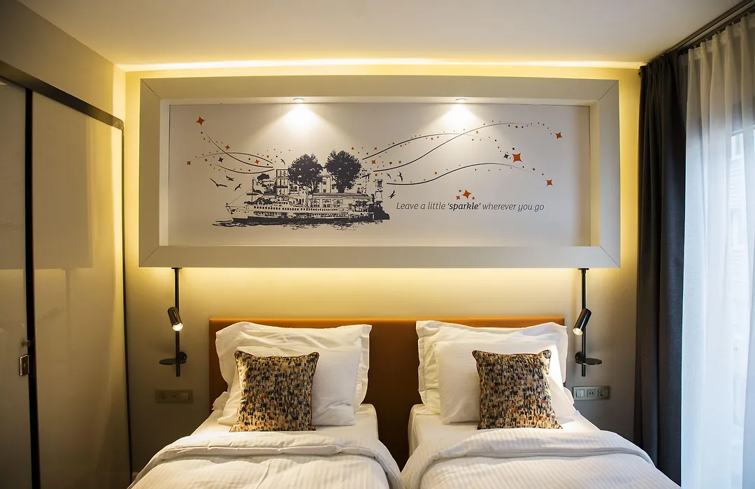 Sparkle Hotel-1