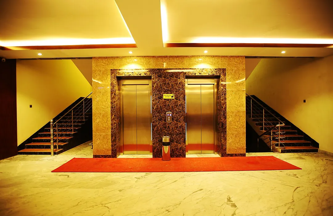 Royal Beach Resort-1