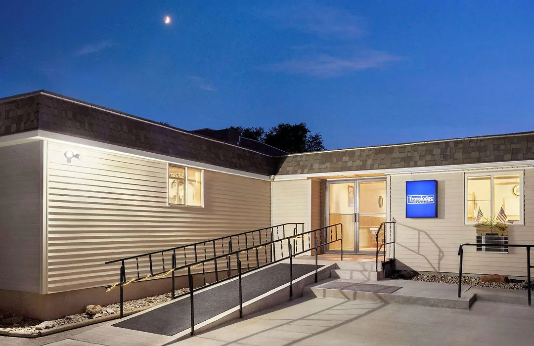 Travelodge By Wyndham Edgemont-1