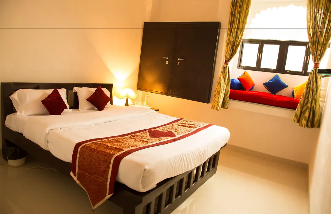 Hotel Nahargarh Palace-1