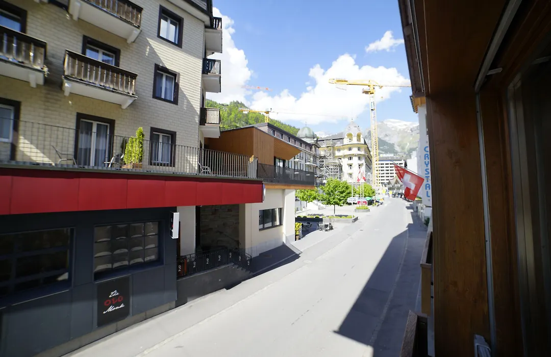 Hotel Crystal-1