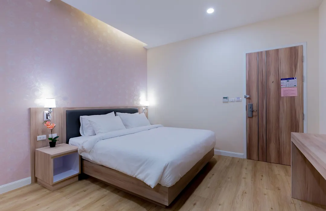 Leela Orchid Hotel-1