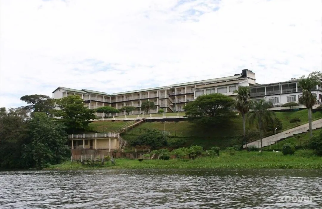 Brisk Hotel Triangle-1