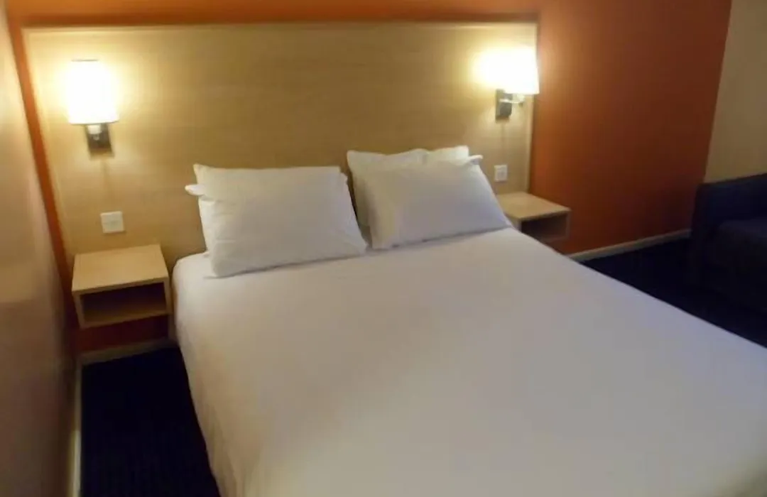 Metro Inns Huddersfield-1