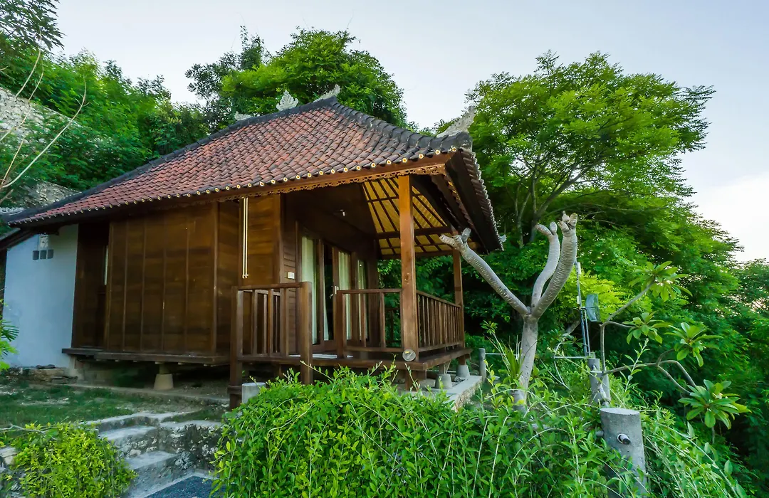 Song Lambung Beach Huts-1
