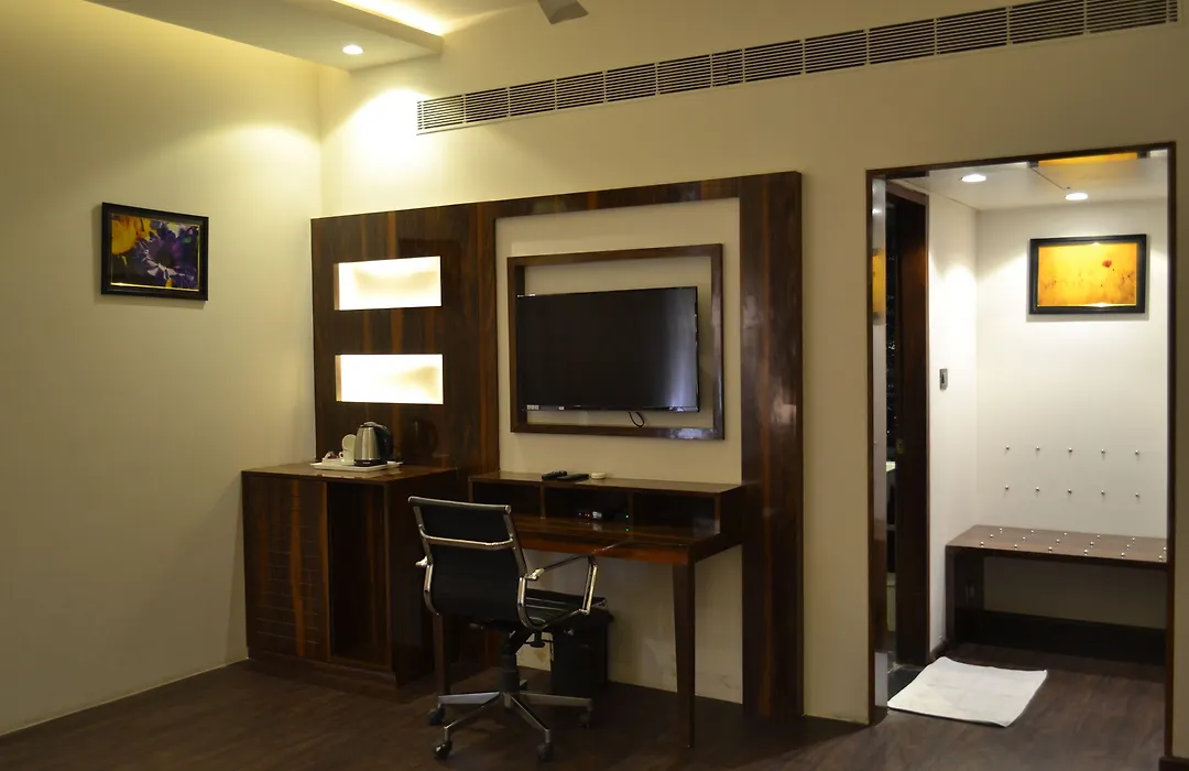 Hotel 5 Flowers Ananta Elite-1