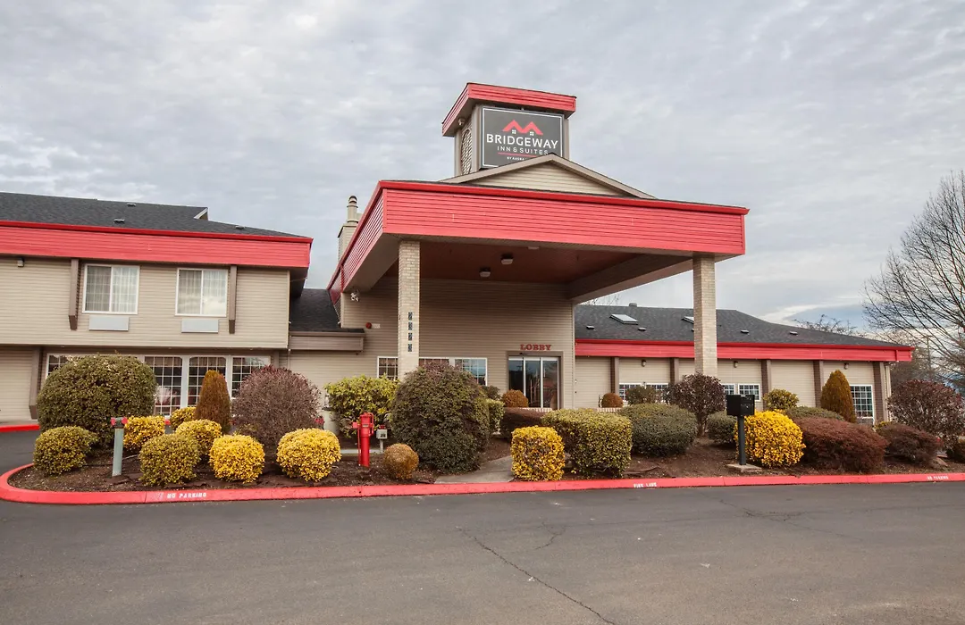 Bridgeway Inn & Suites - Portland Airport-1