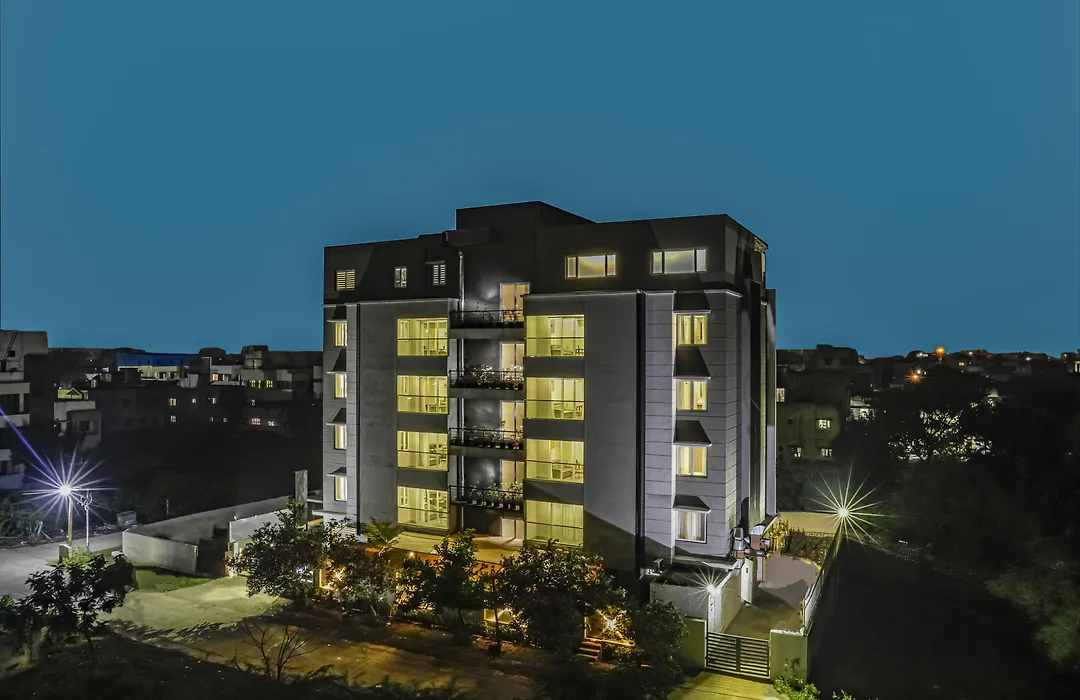 Floressa Randa Business Hotel-1