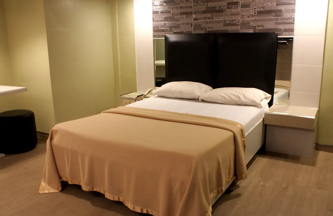 New Winston Hotel-1